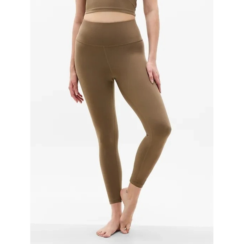 Athleta Ultra High Rise Elation 7/8 Tight Womens Medium Clay Brown